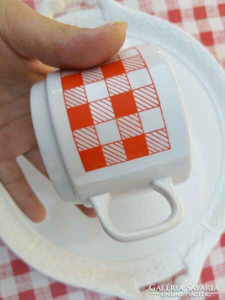 Zsolnay red square grid mug