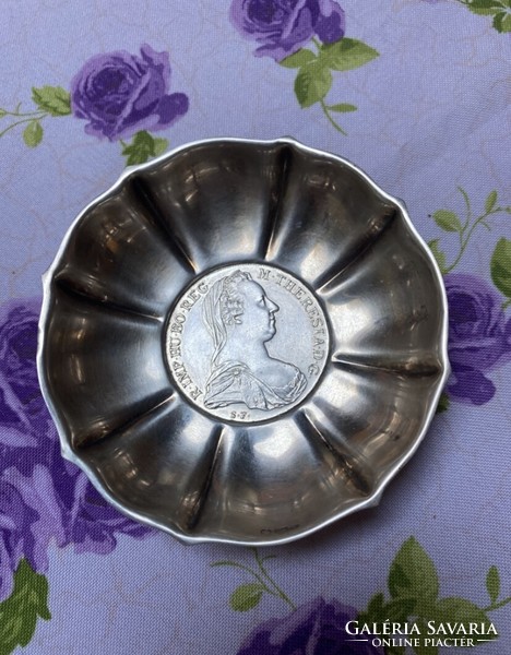 Silver plate. Maria Theresia with a silver thaler