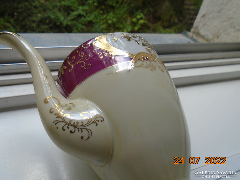 Embossed gold enamel flower pendant with patterns Japanese burgundy cream coffee pourer