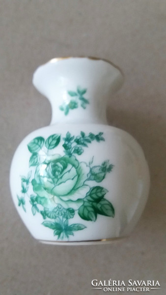 Régi Herendi porcelán zöld virágos mini váza 6.5 cm