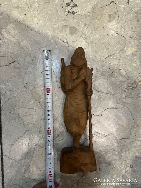 Far Eastern wooden statue, old, 30 cm high, for collectors.