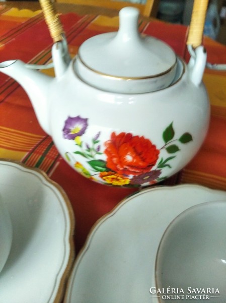 Oriental pot with poppy for 2 people