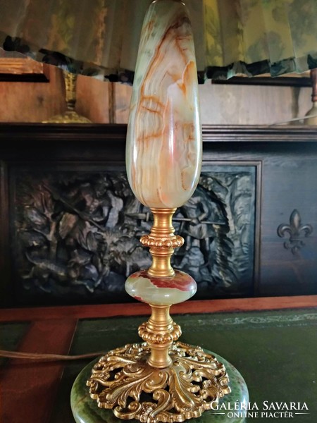 Table lamp with a marble base