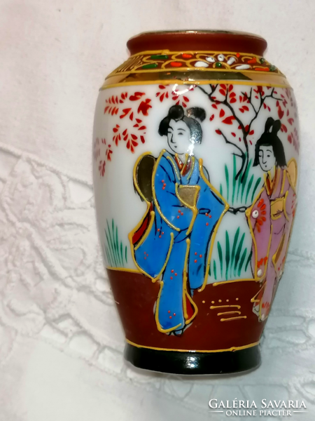 Satsuma Japán ibolya váza