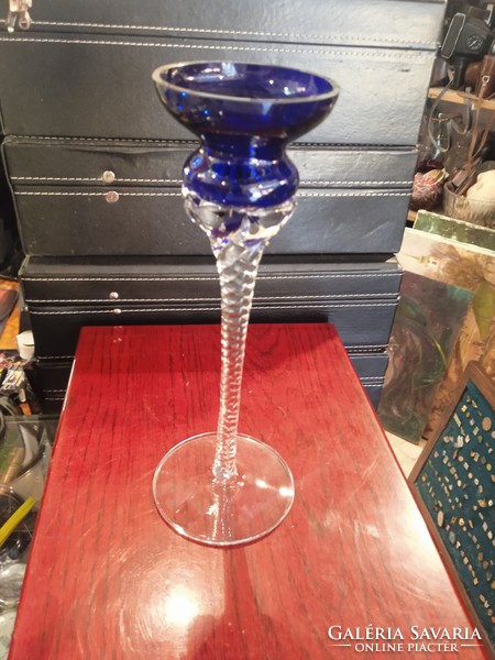 Glass vase, 20 cm high, in perfect condition. Rarity.