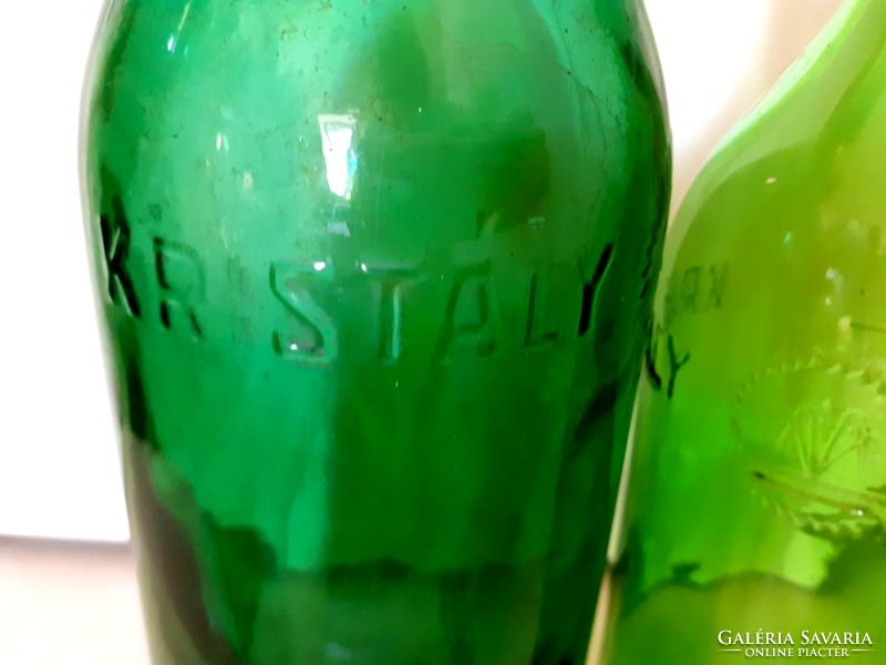 Retro buckle glass crystal water labeled green bottle old mineral water bottle 2 pcs