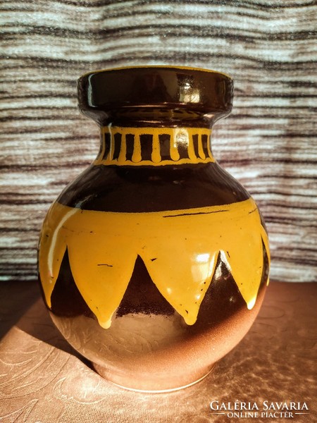 Retro kerámia váza (Iparművész HSz Budapest Hungaria)