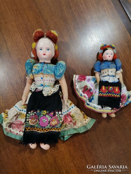 Matyó dolls in folk village papier-mâché 2 pcs. Negotiable!!