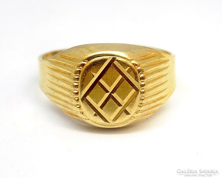Vésett arany pecsétgyűrű (ZAL-Au109888)