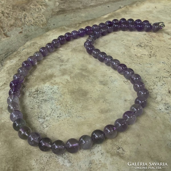 50 cm hosszú halvány lila  ametiszt ásvány gyöngysor
