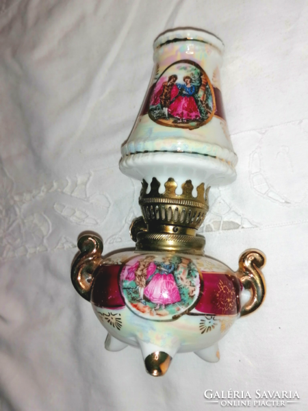 Porcelain lamp with a baroque scene