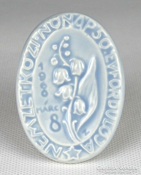 1K023 old Women's Day ceramic commemorative plaque 1960. March. 8.