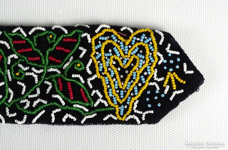 1J996 marked Indian heart motif beaded black belt needlework 63 cm