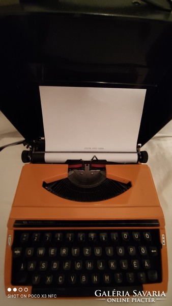 Seiko Silver Reed SR200 Japán táska írógép 80 - as évekből