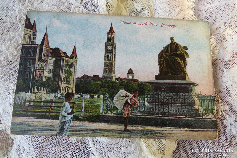 Antique colored postcard India, Bombay Lord Reay statue, local children 1910