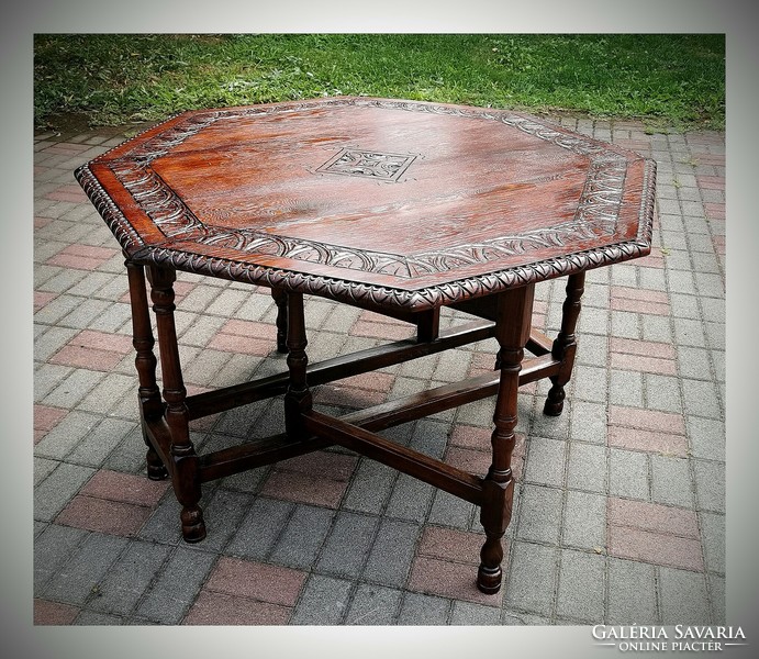 Renaissance style table