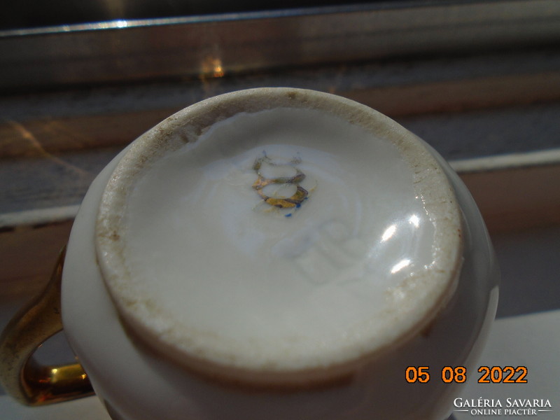 19.Sz Altwien coffee cup with a portrait of Napoleon with hand and imprinted markings and numbering