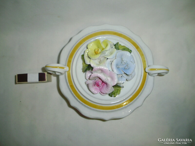 Porcelain bonbonier with rose tongs - larger size