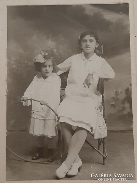 Old girl sister photo from 1916