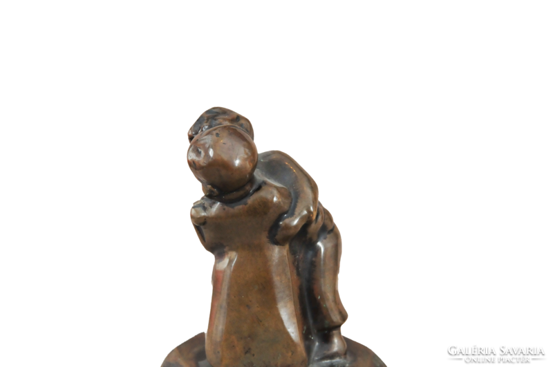 Sándor Gnädig (1887?-?): Embracing children, bronze statue, marked