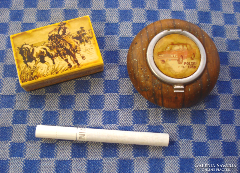 Retro pocket or travel ashtray (Polski fiat 125) from the 70s