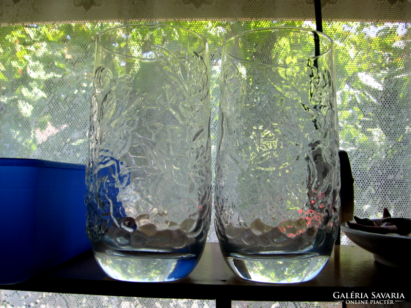 2 lustrous, iridescent fruit patterned vases, glasses