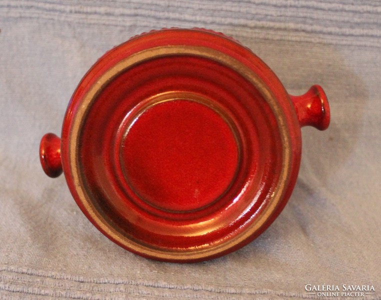 Small ceramic holder