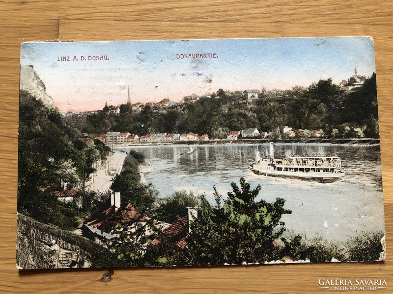 Antik, színezett LINZ - Dunapart képeslap  -  1920
