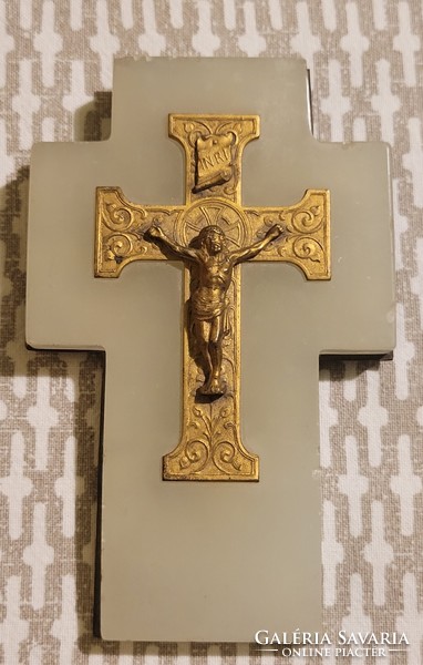 Onyx stone Jesus crucifix antique souvenir