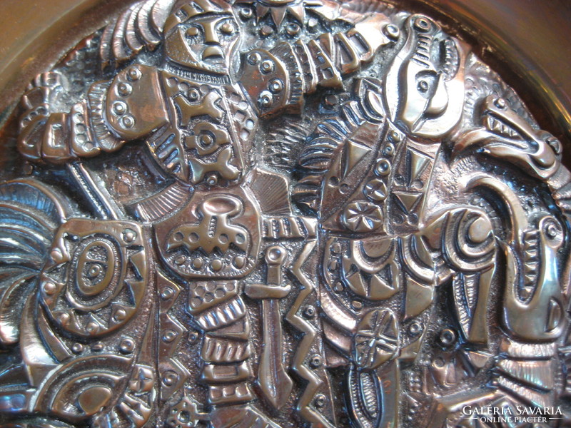 Zsűrizett  fali  dísztányér  , benne egy Szent Györgyöt ábrázoló    betét  22 cm