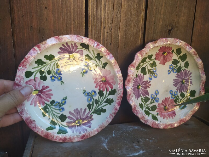 Painted earthen antique folk wall bowls