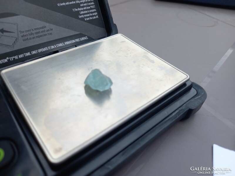 Aquamarine raw gemstone top quality 7.8 Carat