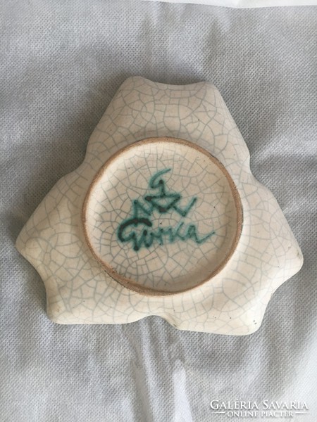 Gorka Géza in Nógrádverőce - green leaf bowl