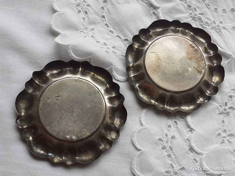 Régi mini alpakka tányér vintage fém gyűrűtartó dísztál poháralátét 2 db