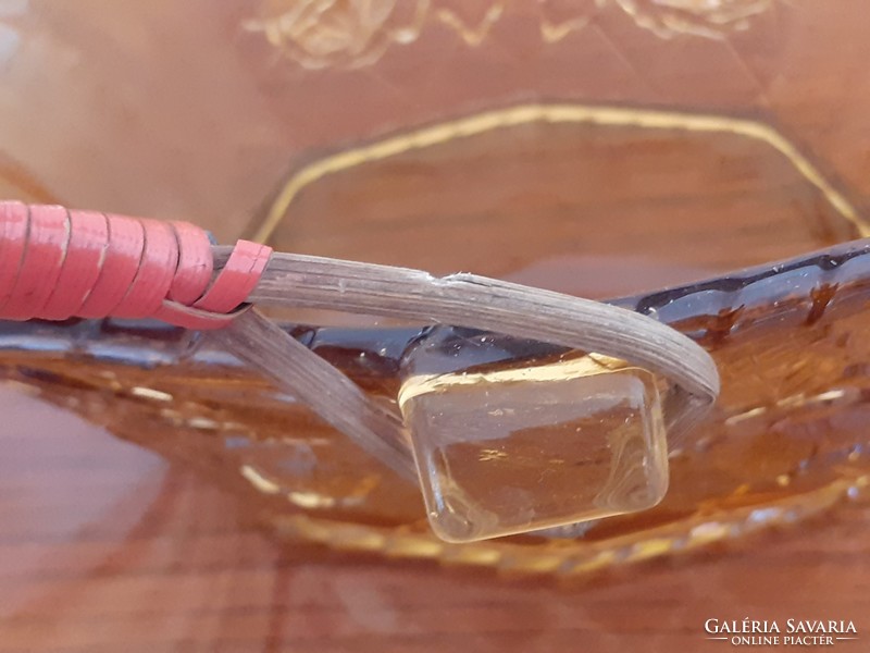 Régi retro üvegkosár art deco üveg tál borostyán színű gyékényfüles üvegtál rózsás dísztál kínáló