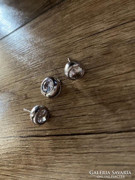 Beautiful button, buton, bouton silver set: earrings + sliding pendant