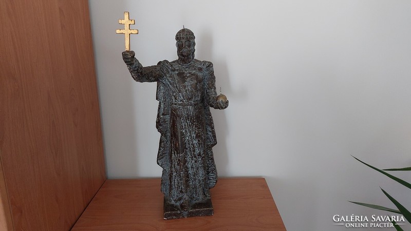 Saint István László of Bánvölgy statue