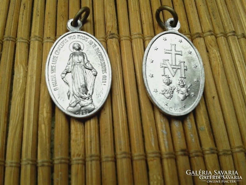 2 Pieces of alu pendant depict the Virgin Mary