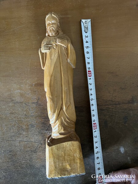 Wooden statue, 30 cm high, an excellent piece for collectors.
