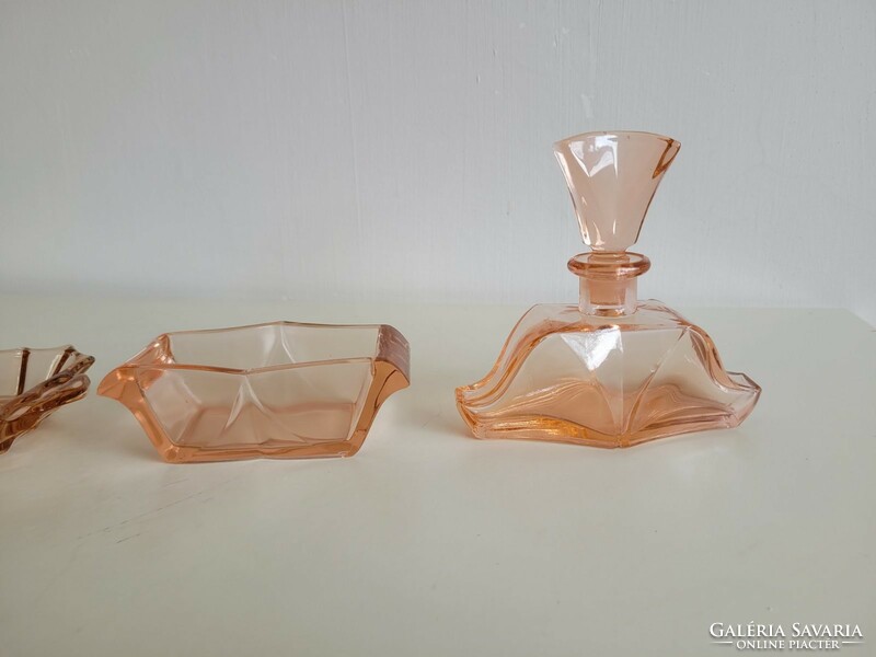 Régi üveg piperekészlet art deco rózsaszín kölnis parfümös palack tálca tál 3 db
