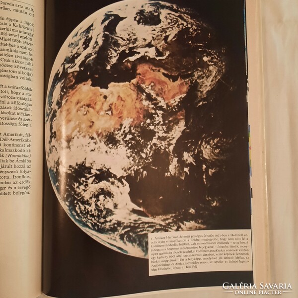Walter Sullivan: A vándorló kontinensek   Gondolat Kiadó 1985