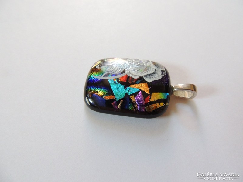 Beautiful handmade pendant from Murano with a metal hanger