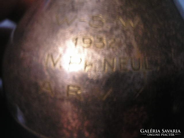 U9 antique, inscribed 1932 gilded pear-shaped holder inside