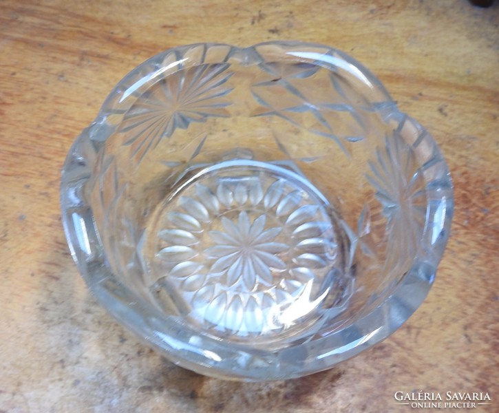Three-legged cast glass thick serving bowl