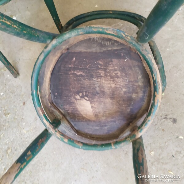 Antik thonet-jellegű szék eladó! 2 db-os
