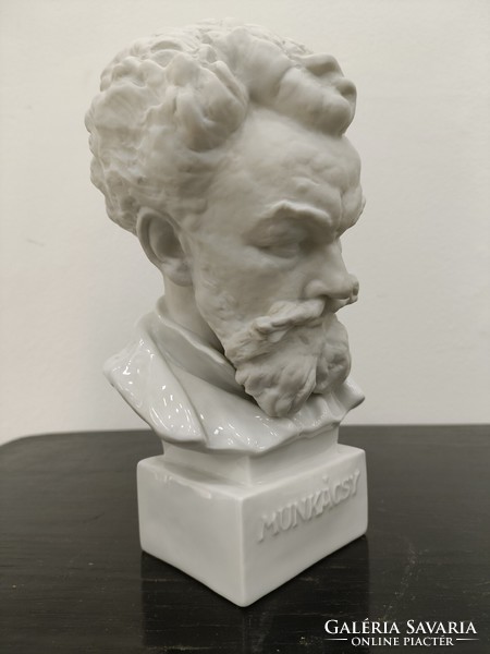 26cm bust of Herend worker Mihály!