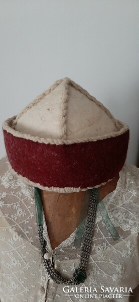 Hungarian women's hat