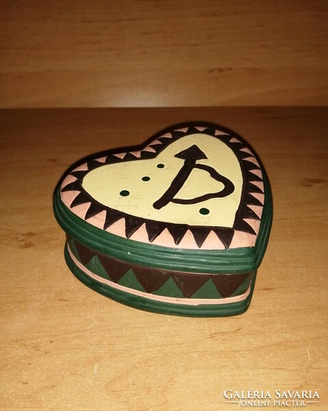 Heart-shaped ceramic jewelry holder (20/d)