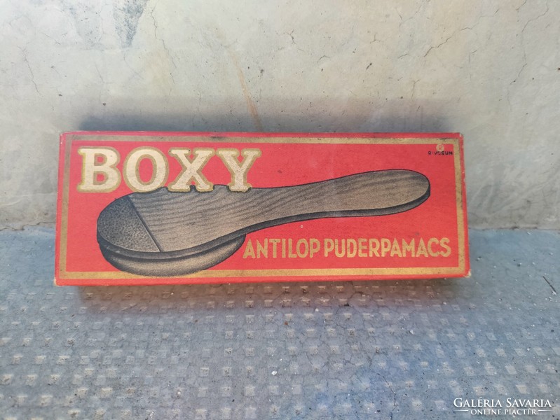 Boxy powder puff box