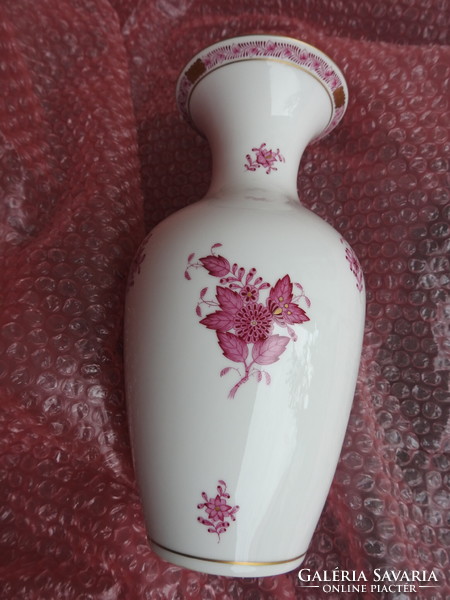 Large vase with Herend apponyi pattern